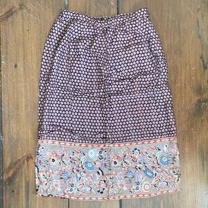 Floral Patterned Brown Skirt